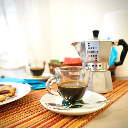 شقة Dimora Delle Camelie جنوة المظهر الخارجي الصورة